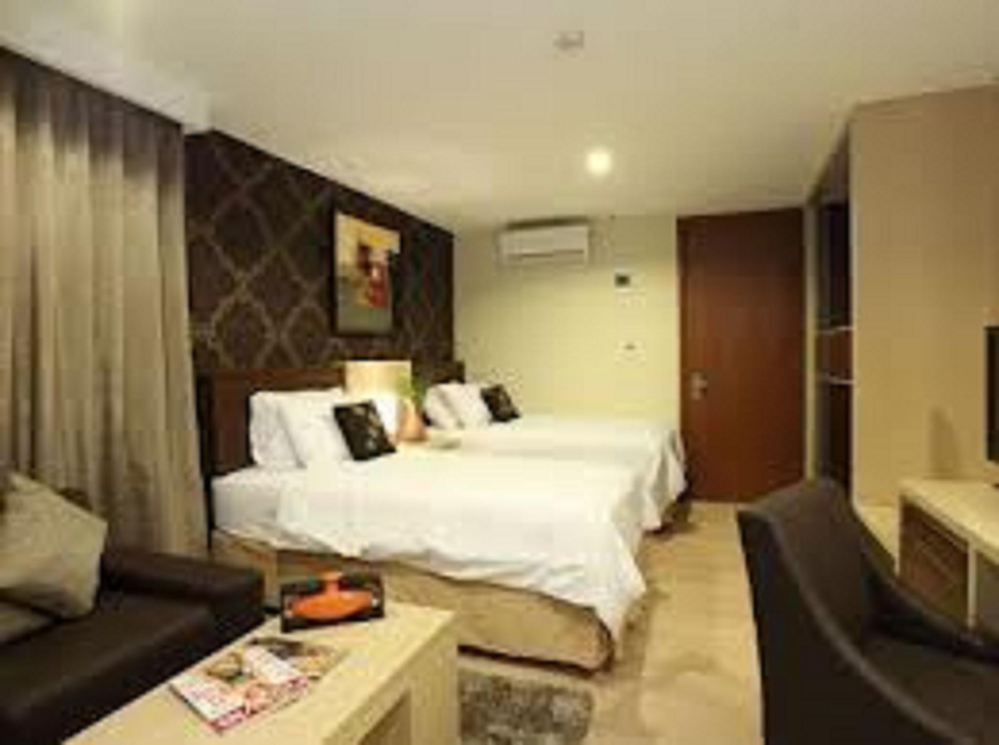 Avissa Suites Giacarta Esterno foto