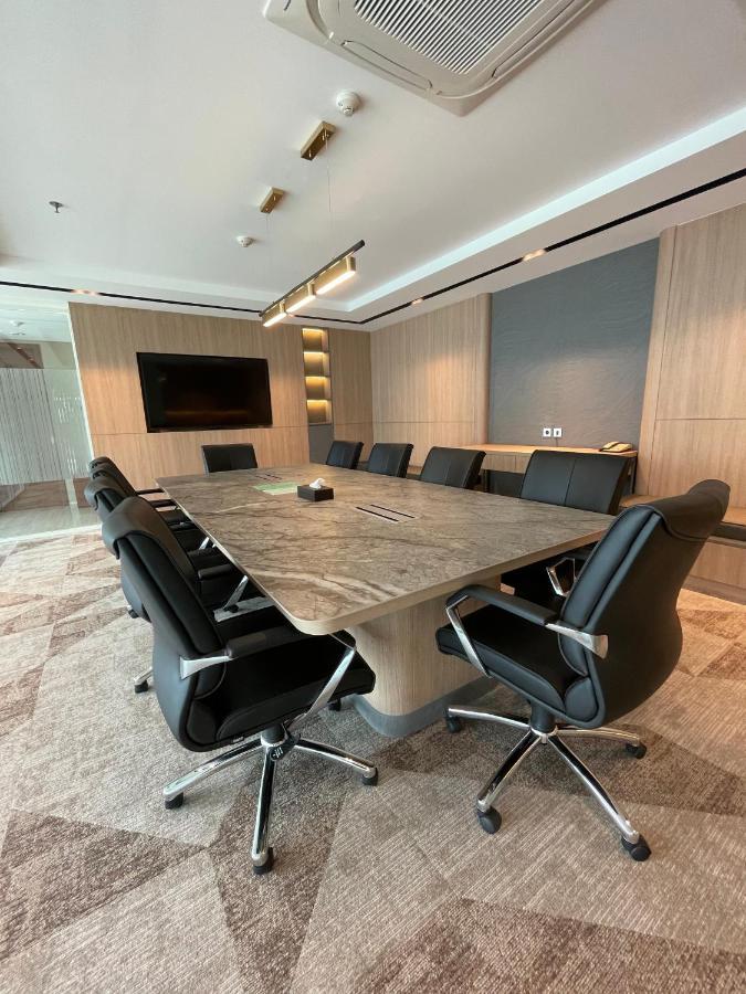 Avissa Suites Giacarta Esterno foto